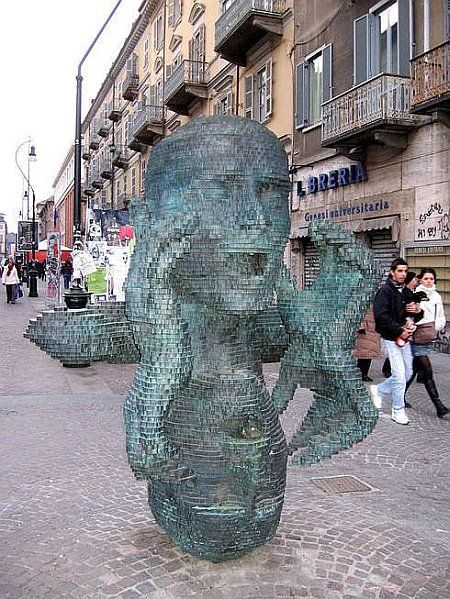 [Statue_Turin_Italy.jpg]