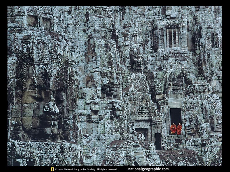 [angkor-thom-monks-131994-sw.jpg]