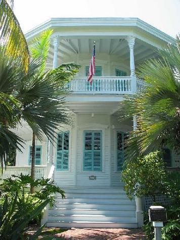 [p187465-Key_West-Octagon_house_formerly_owned_by_Calvin_Klein.jpg]