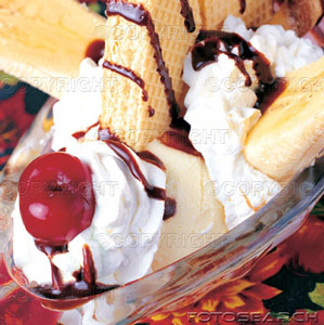 [ice-cream-refreshing-cherry-sundae-sweet-refreshingcool-dessert-~-u18356062.jpg]