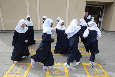 [islamic+schools+(girls).jpg]