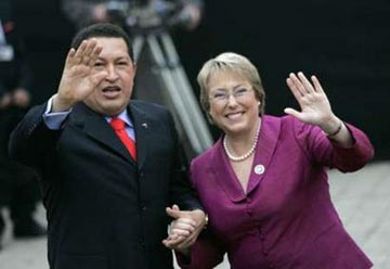 [Bachelet-Chávez.jpg]