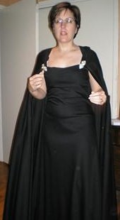 [Bubbles+black+dress+w+cape.jpg]