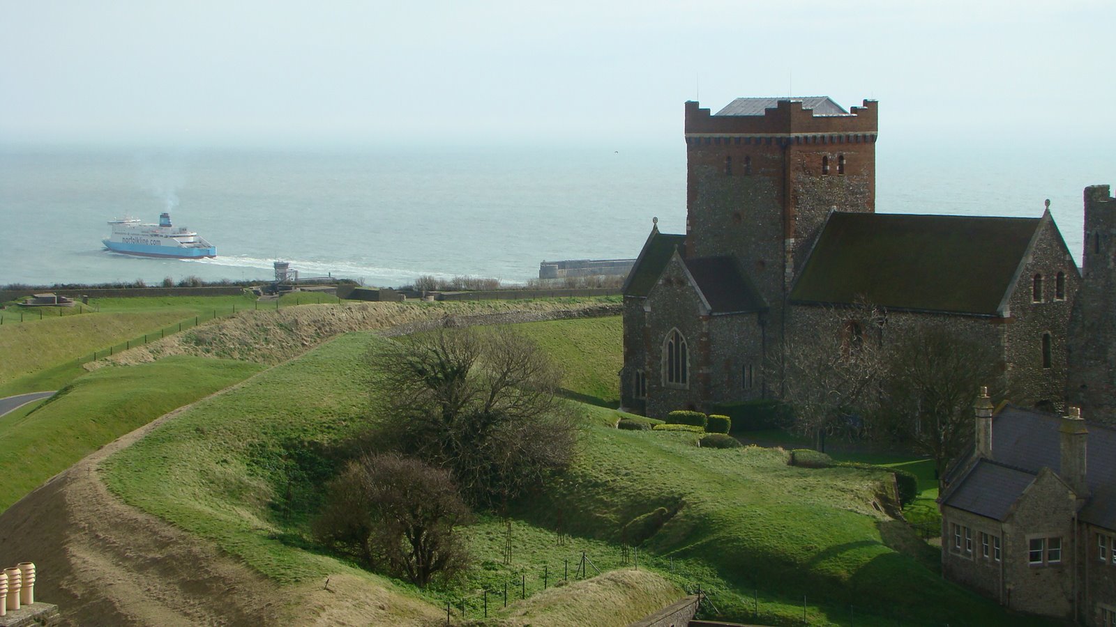 [Saxon+Church+Dover+Castle.jpg]