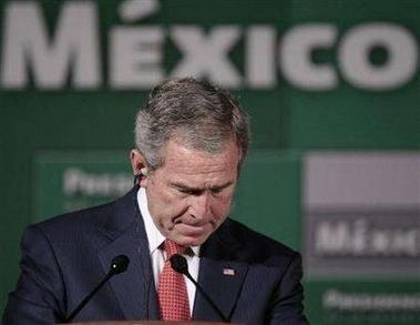 [Bush+in+Mexico,+3.14.07+++2.jpg]