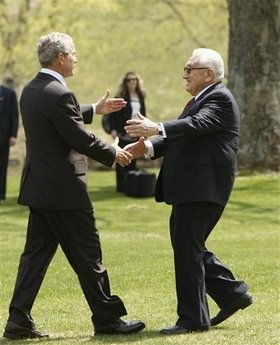 [Bush+&+Kissinger,+4.25.08++++1.jpg]