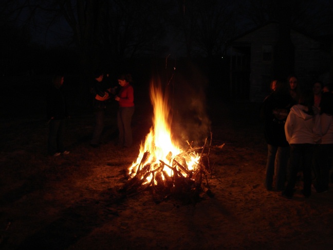 [campfire.JPG]
