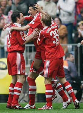 [Makaay+gol+-+Bayern.jpg]