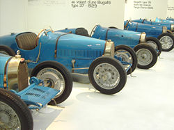 [250px-BugattiRacingCars.jpg]