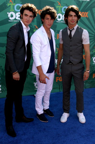 [Jonas-Brothers-Teen-Choice-Awards-2008-2.jpg]