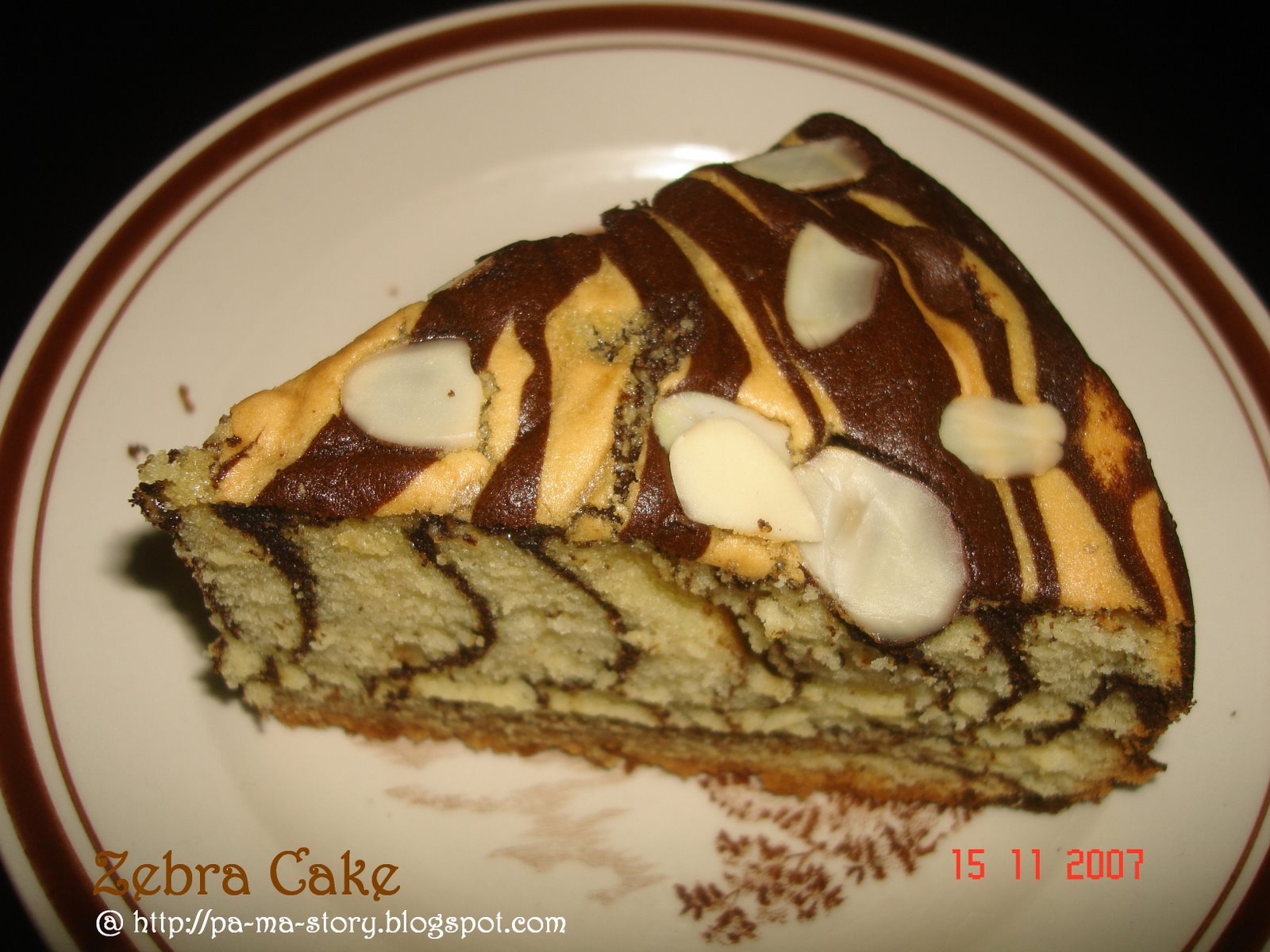 [zebra+cake+1.jpg]