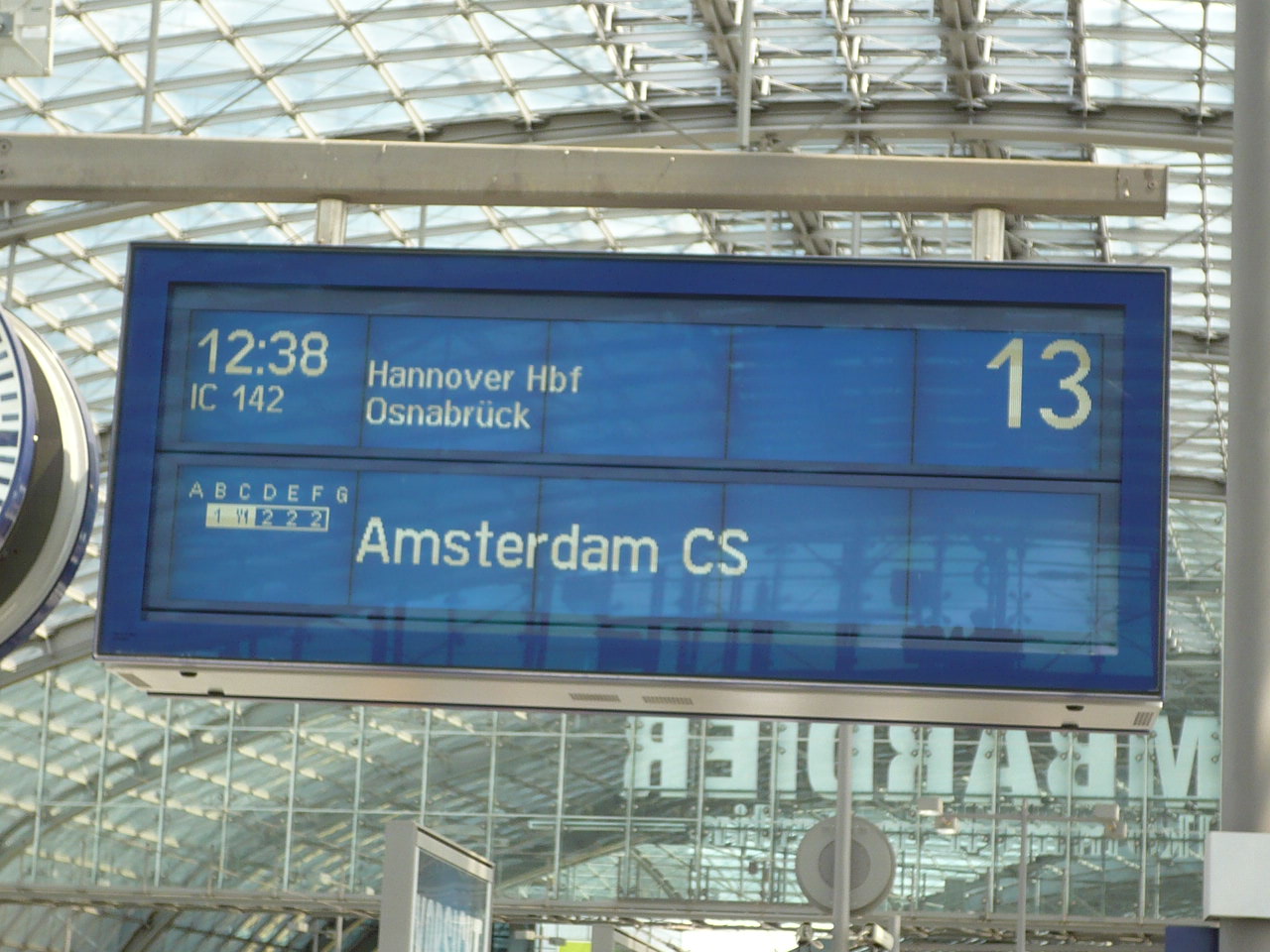 [amsterdam+train+sign.JPG]