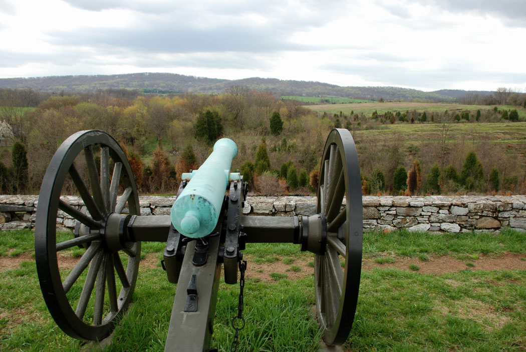 [Antietam+041_Cannon+overlook.jpg]