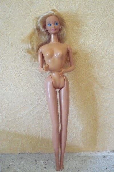 [barbie,+femme+invisible+nue.jpg]