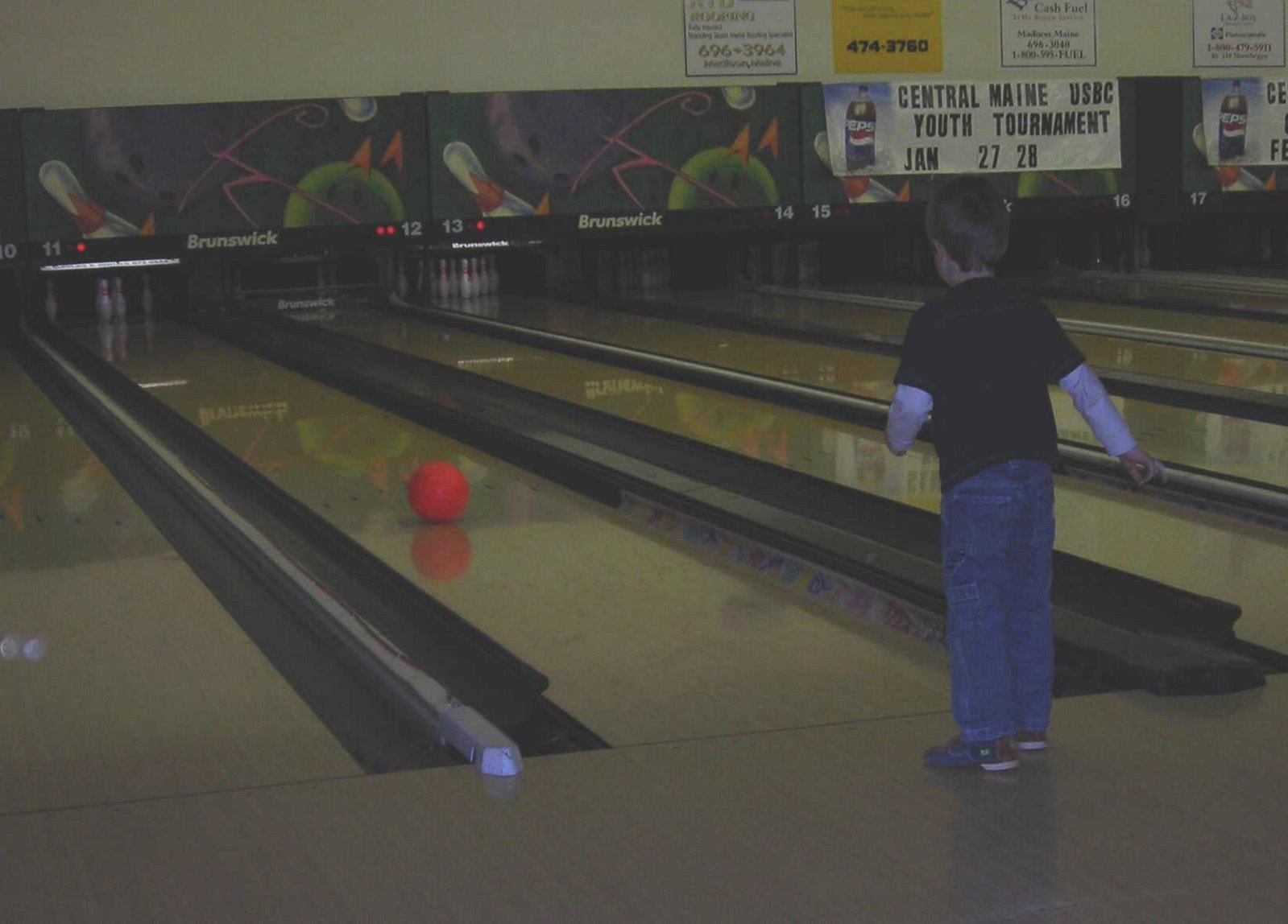 [Nathan+bowling.JPG]