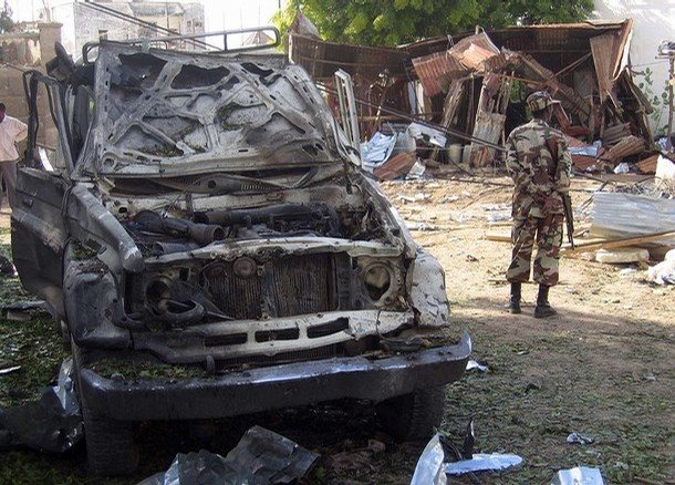[Somalia+bomb+attack.jpg]