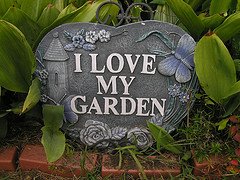 [garden+is+you-garden+sign.gif]