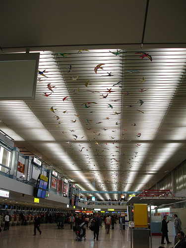 [Geneva+Airport2.jpg]