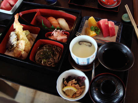 [sushi+tempura+set.jpg]