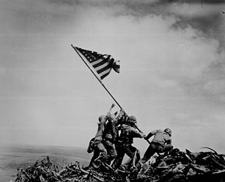 [320px-WW2_Iwo_Jima_flag_raising.jpg]
