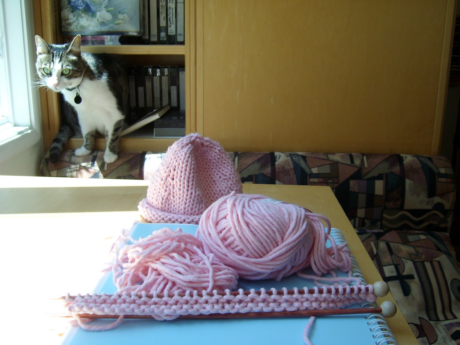 [knitting+baby+hat+mitten+008.jpg]