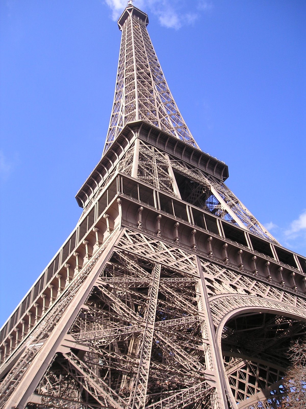 [Torre+Eiffel+-+Paris.JPG]