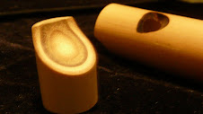Detalhe do bocal em  bambu (similar a flauta doce)