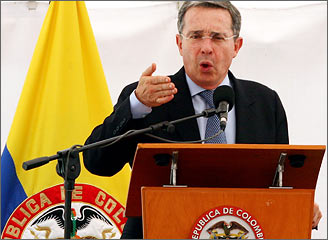 [Uribe+responde+a+chavez.jpg]