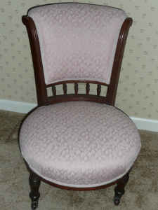 [craigslist+1+antique+slipper+chair.jpg]