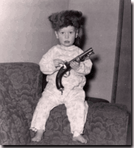 [Baby+with+gun.gif]