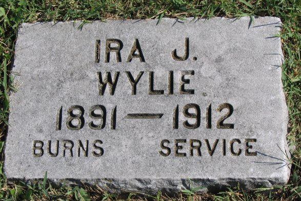 [Ira+J+Wylie+stone+at+Swanwick.jpg]