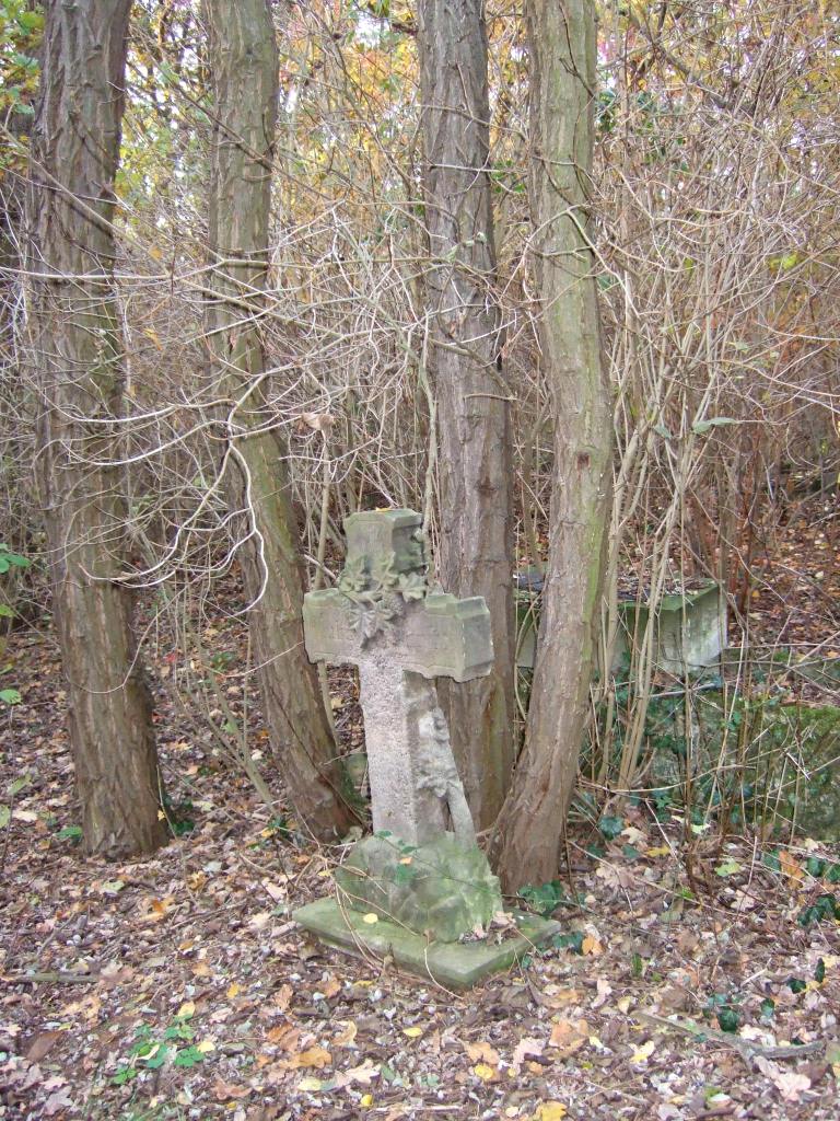 [Friedhof+Horstwalde+2007-Udin.JPG]