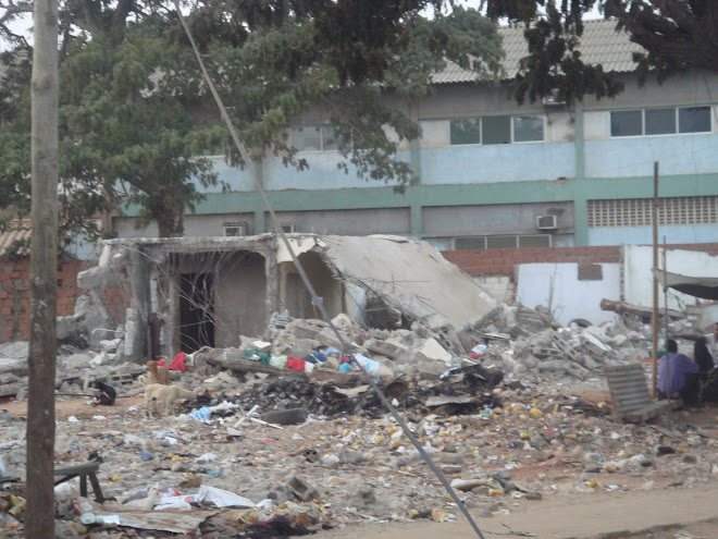 Demolições em Luanda