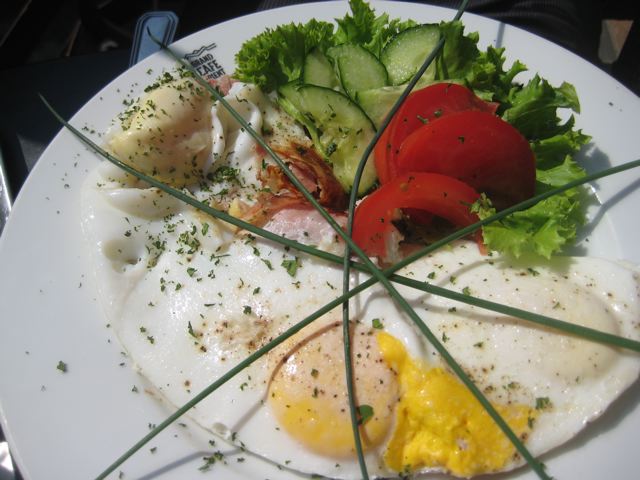 [Grand+Cafe+Ham+Eggs.jpg]