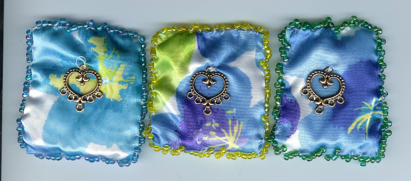 [Lori's+Prayer+Pillows+in+Silk+and+beads.jpg]