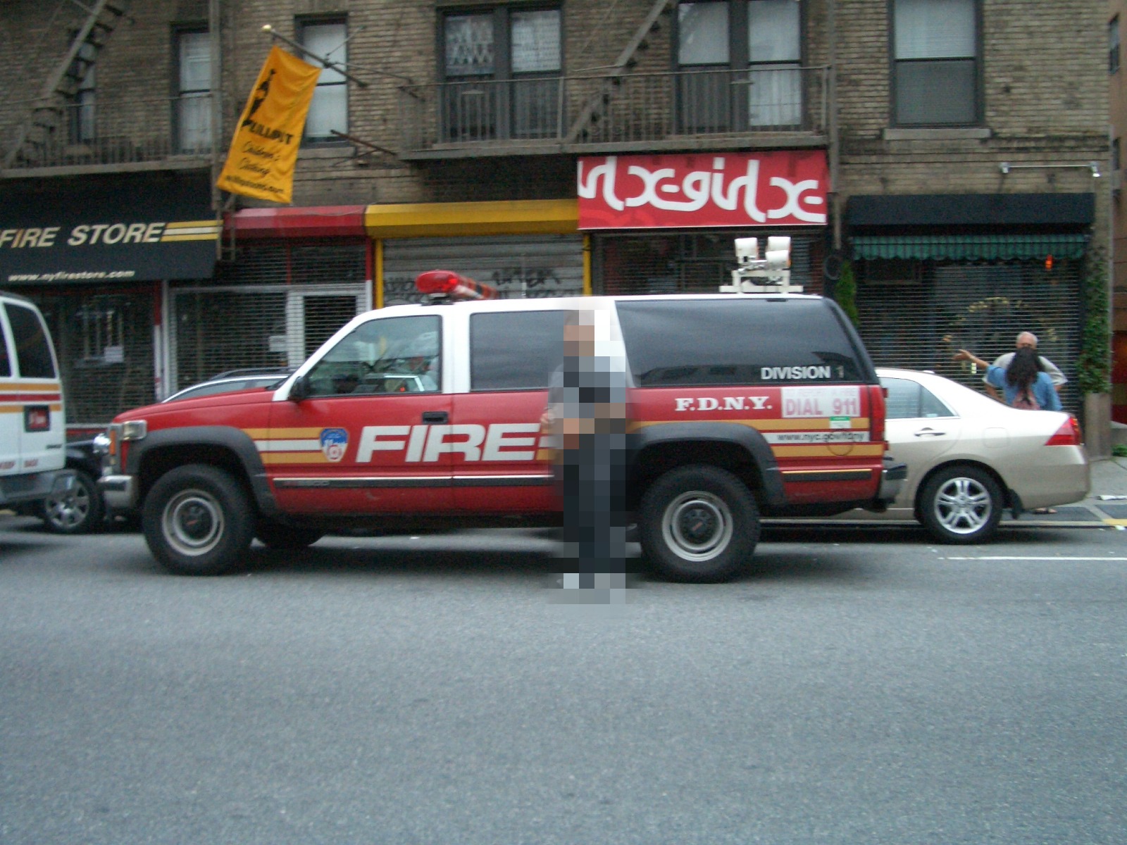 [Fire+Department+New+York+2006+f3.JPG]