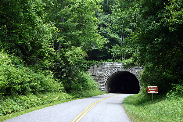 [mountain_road_tunnel.jpg]
