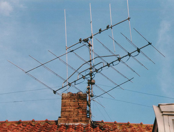 [Muntjewerff-TV-antennas-5.jpg]