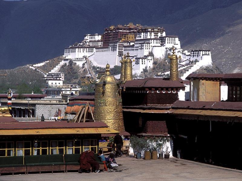 [Tibet,+Potala+palace2.jpg]