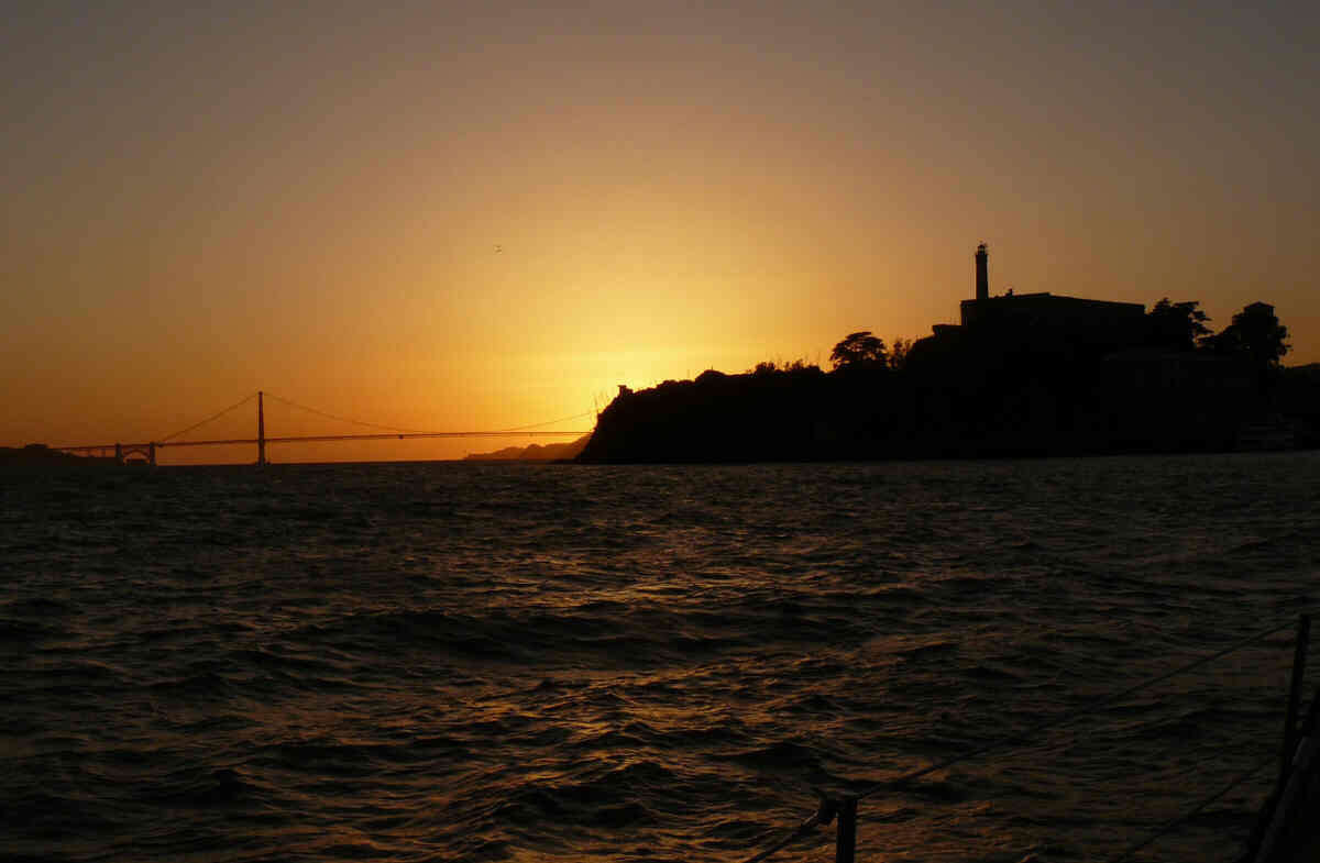 [33+sundown+behind+alcatraz.jpg]