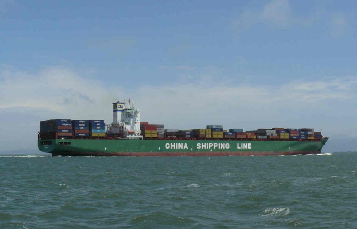 [2+container+ship.jpg]