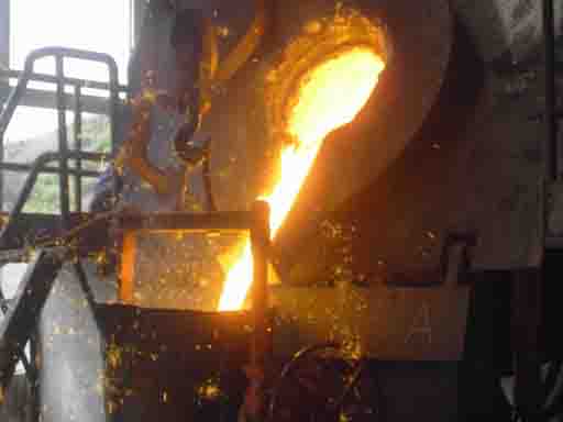 [iron-smelting_medium_frequency_furnace.jpg]