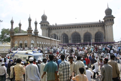 [Blast_in_Hyderabad_masjid.jpg]