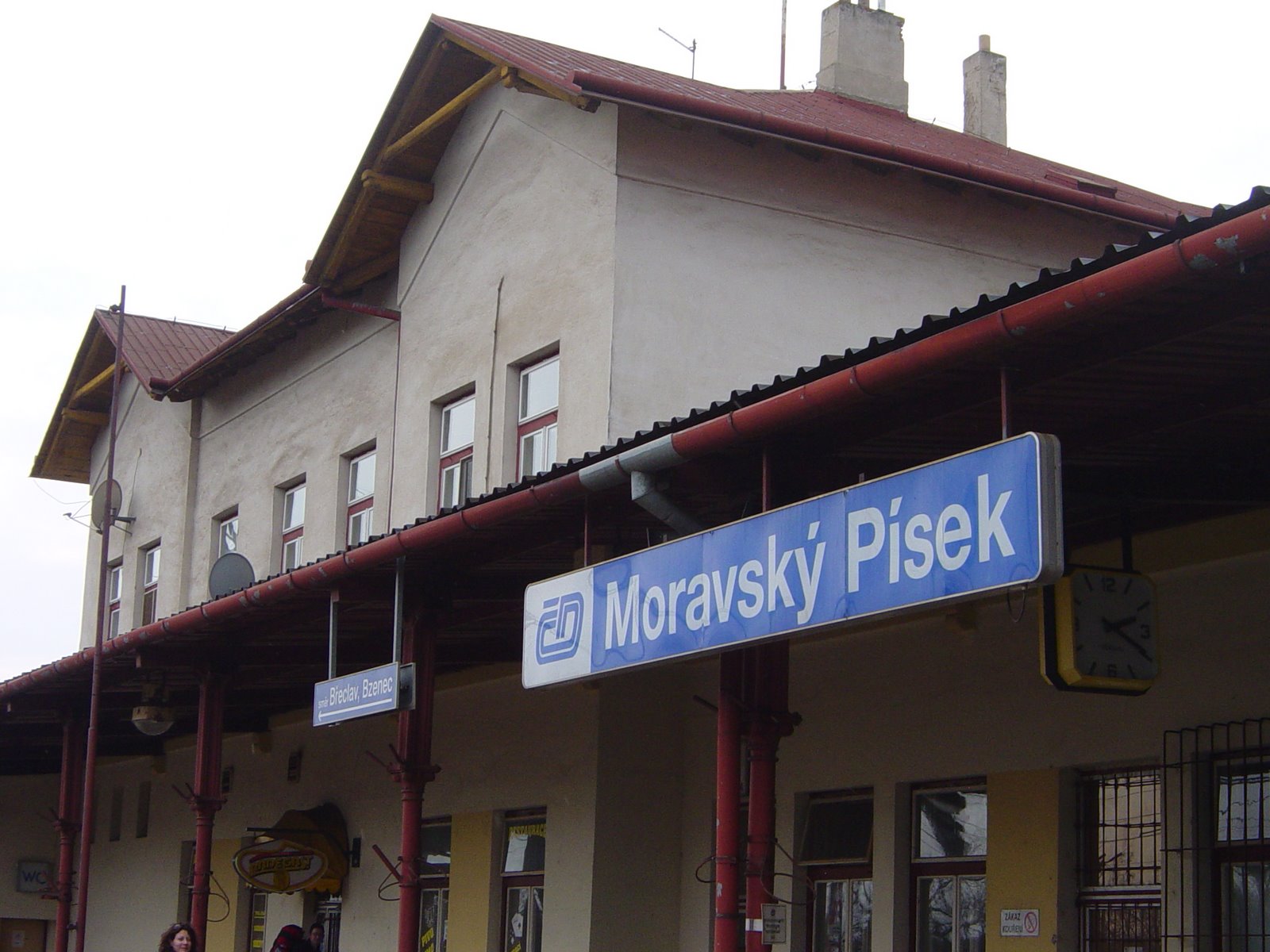[Czech+Republic+-+train+station+-+Moravsky+Pisek+dsc03954.jpg]