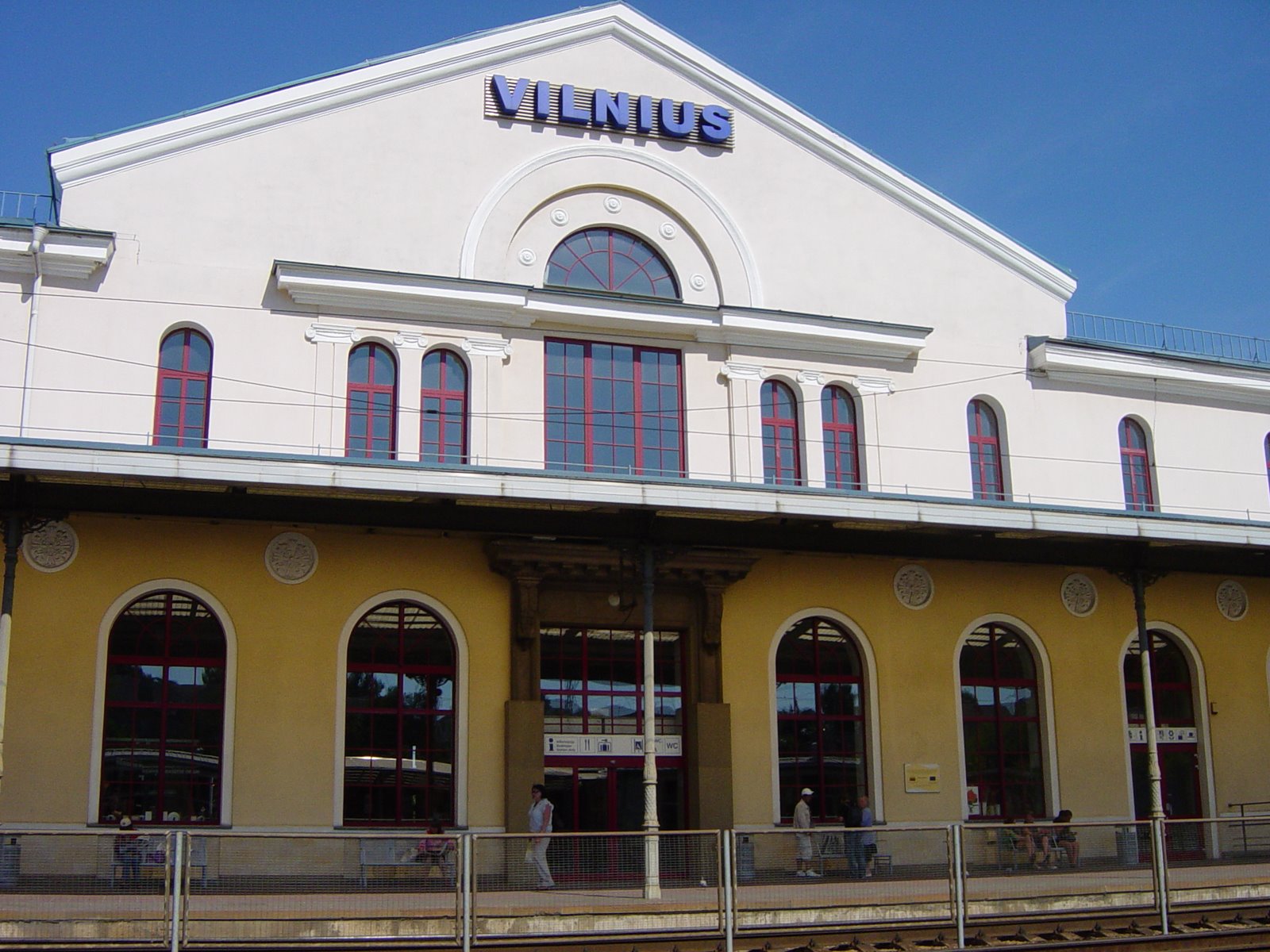 [Lithuania+Litwa+train+station+Vilnius+Wilno+dsc04209.jpg]