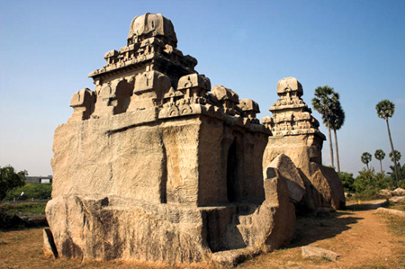 [monuments-at-mahabalipuram.jpg]