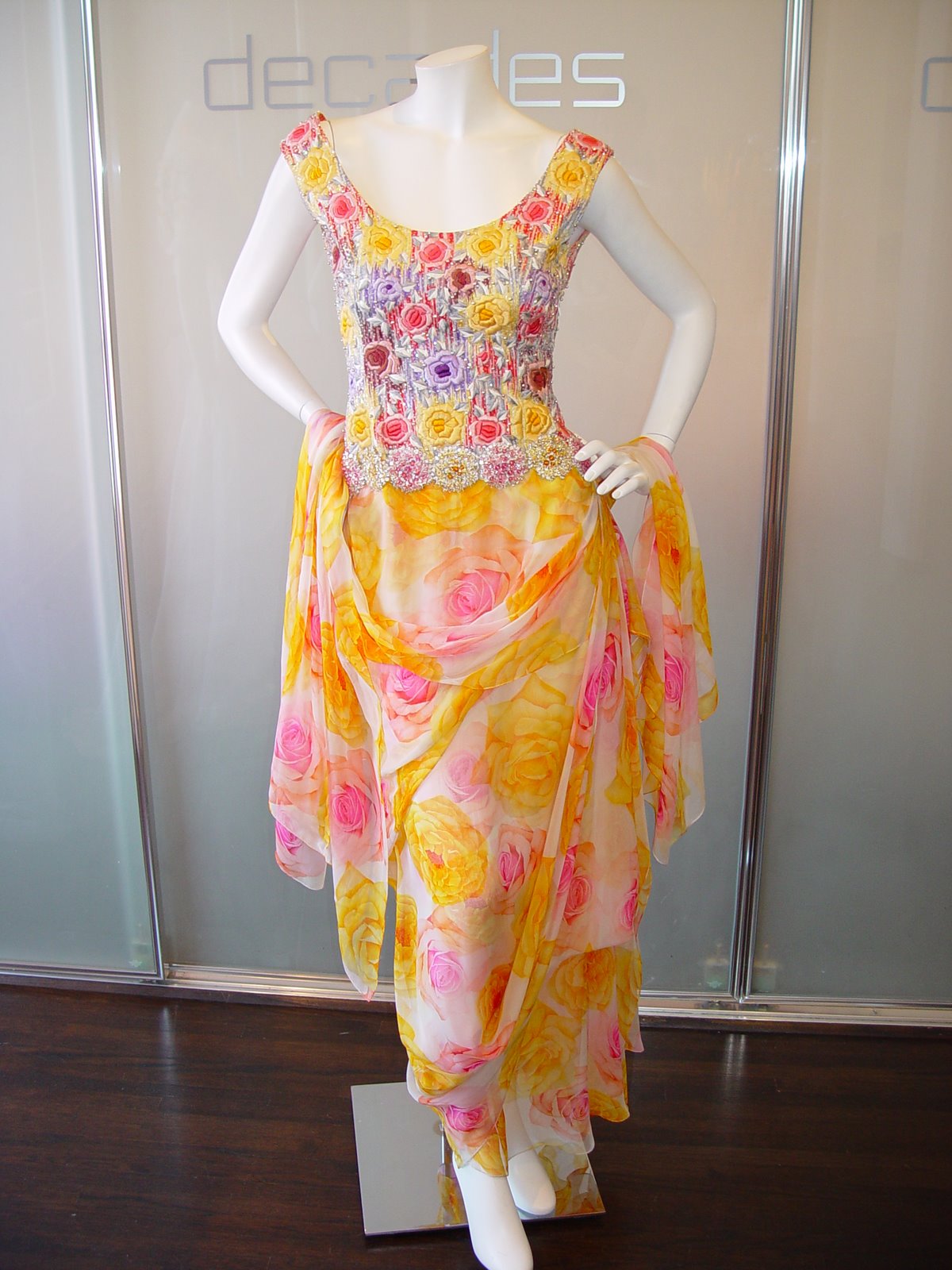[GALANOS+FLORAL+CHIFFON+WITH+EMBROIDERED+BODY+-+1.JPG]