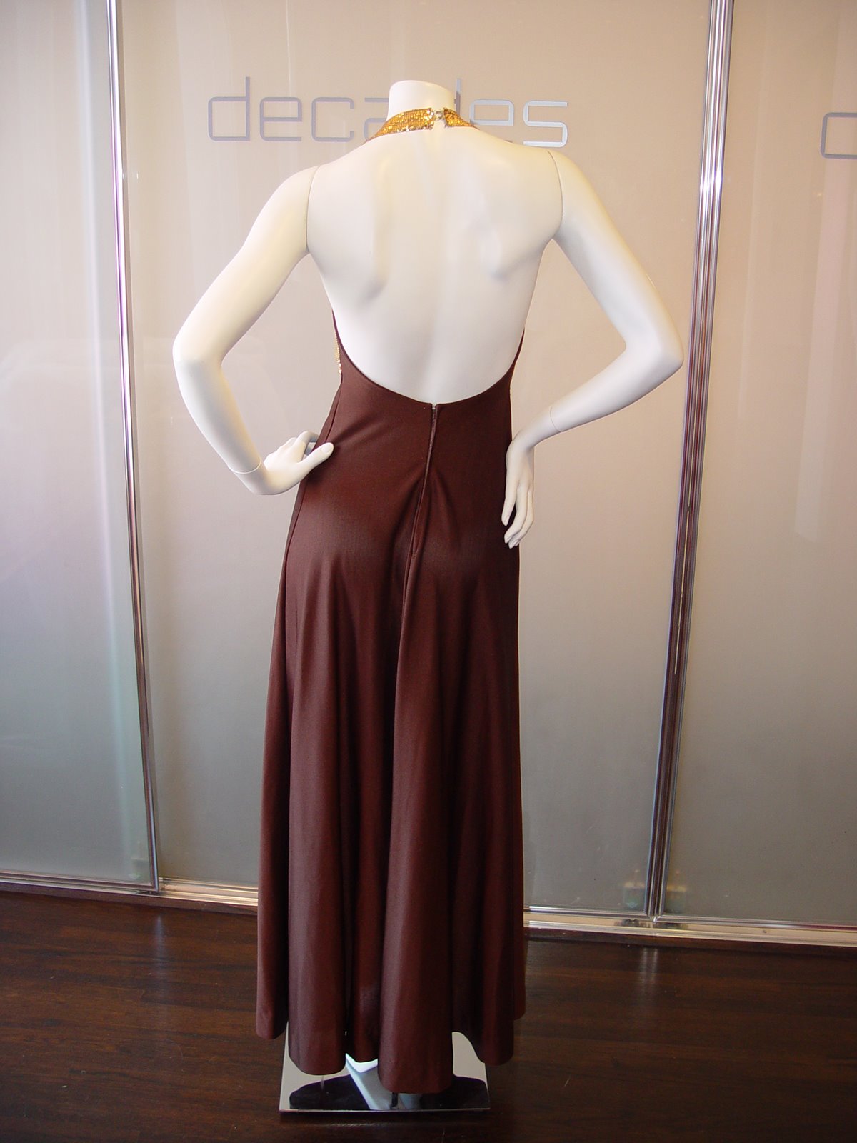 [LORIS+AZZARO+70S+GOLD+CHAINMAIL+AND+BROWN+JERSEY+HALTER+GOWN+4-6.JPG+(1).JPG]