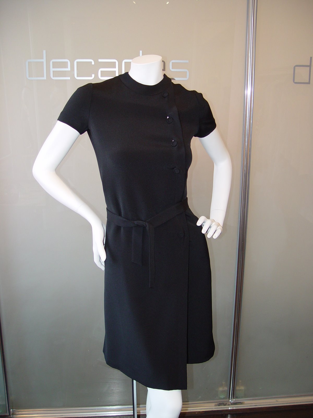 [CHANEL+HAUTE+COUTURE+LBD+IN+SILK+WITH+BUTTONS+UP+THE+FRONT+AND+BELT+C+60S.JPG.JPG]