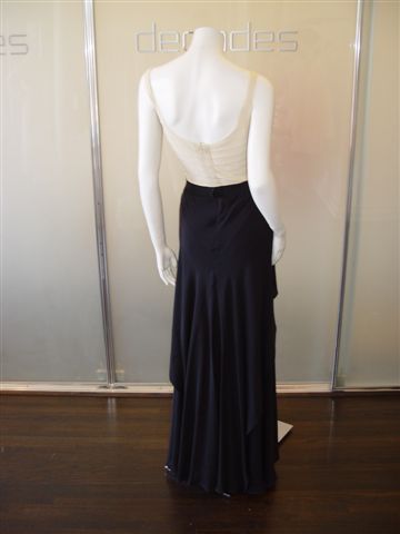 [HERVE+LEGER+COUTURE+BLACK+AND+WHITE+GOWN+WITH+CIRCULAR+BANDAGE,+C+1990S+-+BACK.JPG]